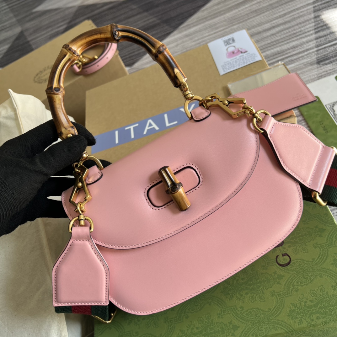 Gucci Satchel Bags